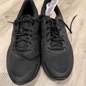 Asics Black Athletic Shoes for Men size 10